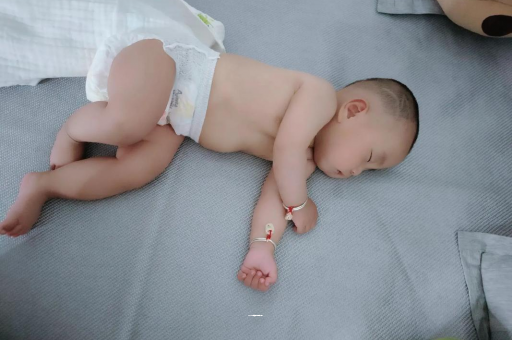 供卵试管代怀生子费用三个月宝宝身高体重